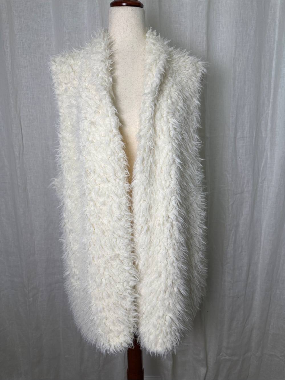 Frazzle Faux Fur Open Front Vest - Cream